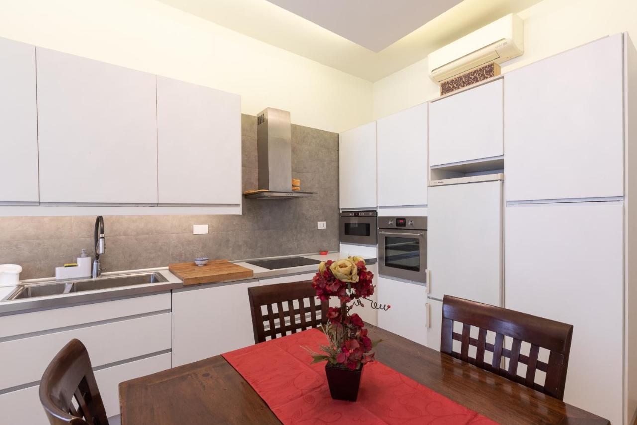 Trevi Rome Central House Bagian luar foto