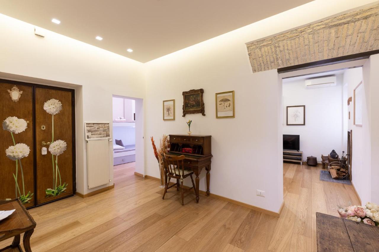 Trevi Rome Central House Bagian luar foto