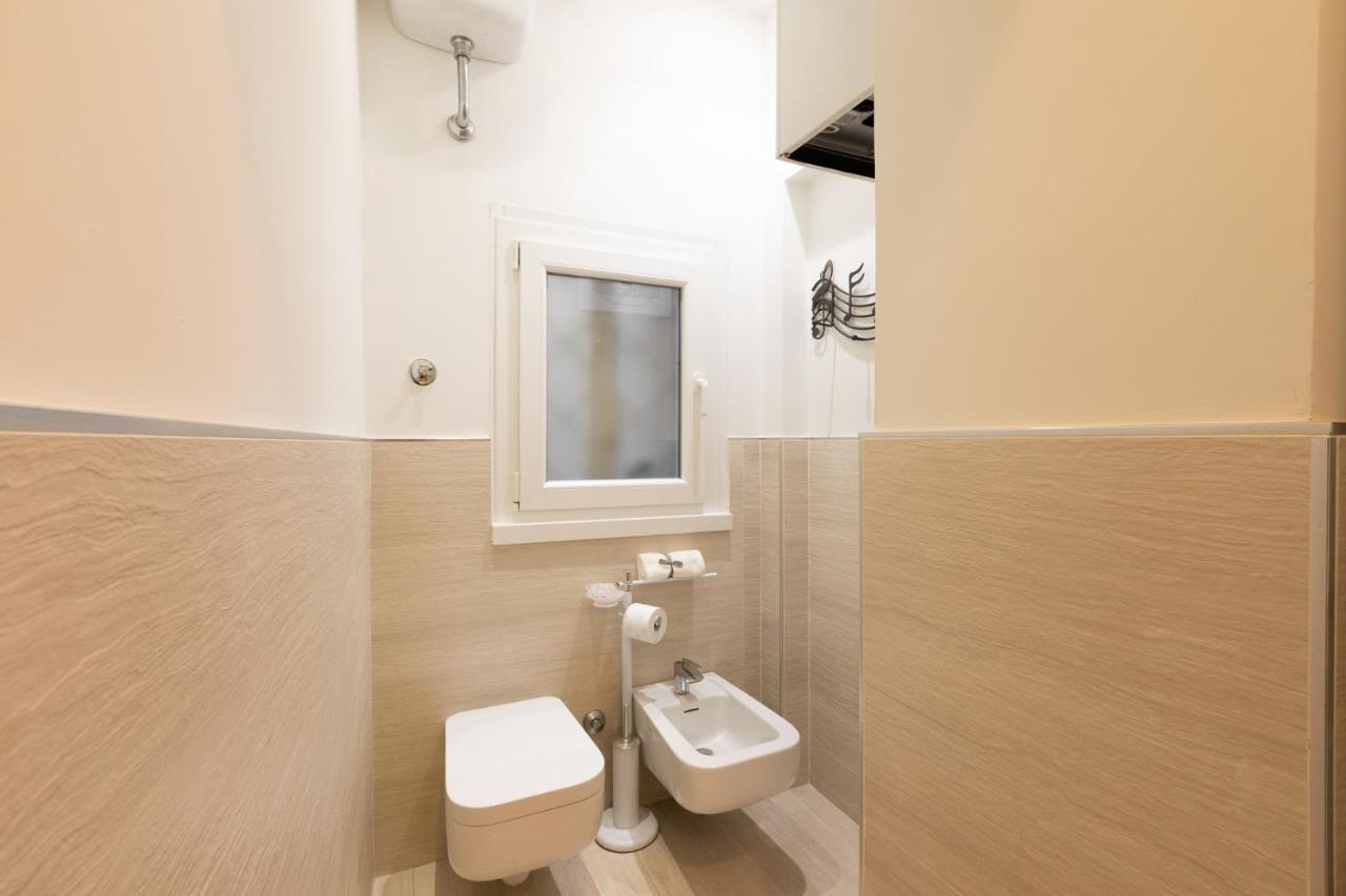 Trevi Rome Central House Bagian luar foto